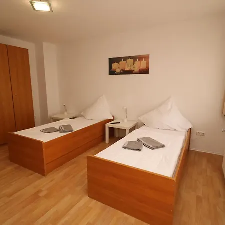 Апартаменты Apartment In Essen Near Messe Essen